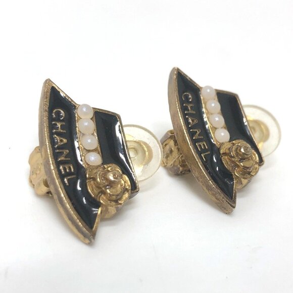 CHANEL Authentic Black Earrings